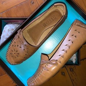 TOWER10 cutout leather moc/NEW IN BOX/10